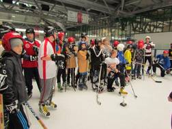 http://sportgarten-online.de/fileadmin/sportgarten/images/eishockey/IMG_1752.jpg